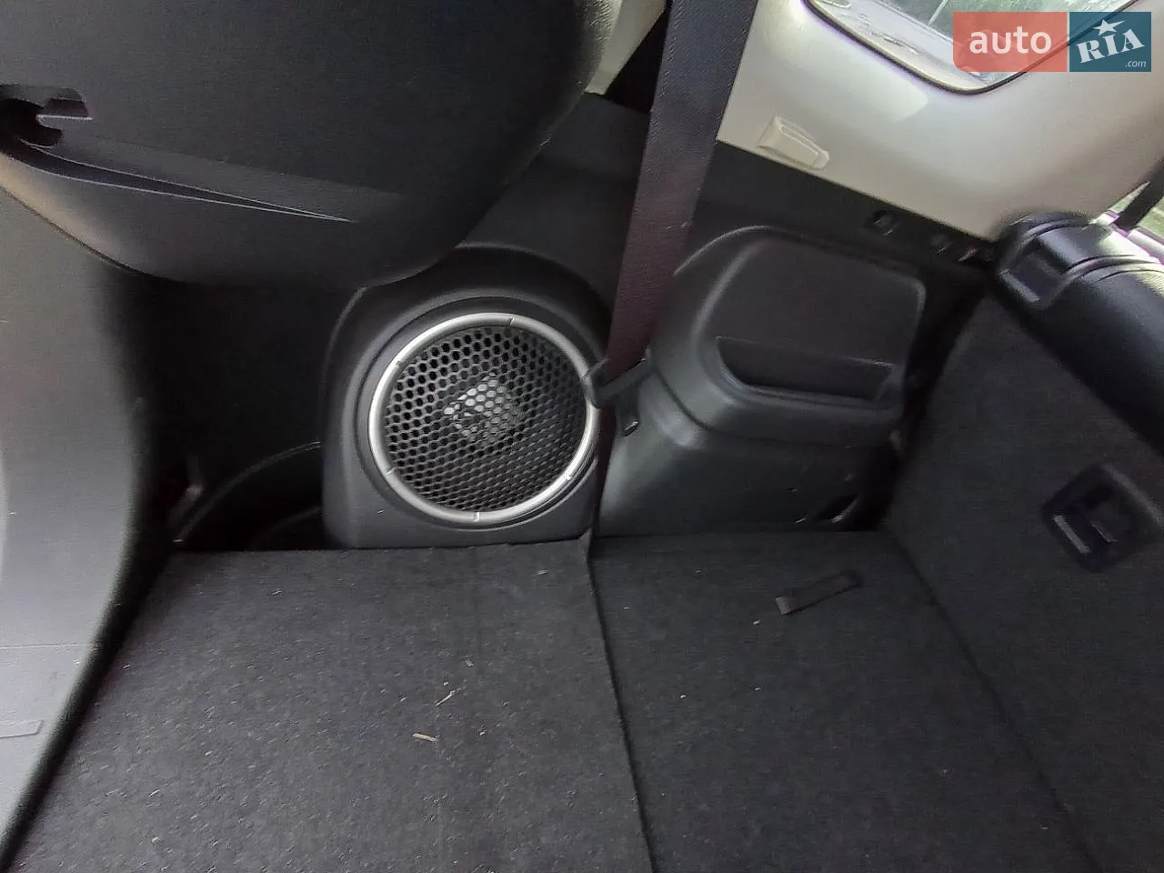 2012 Mitsubishi Outlander - мініатюра 12