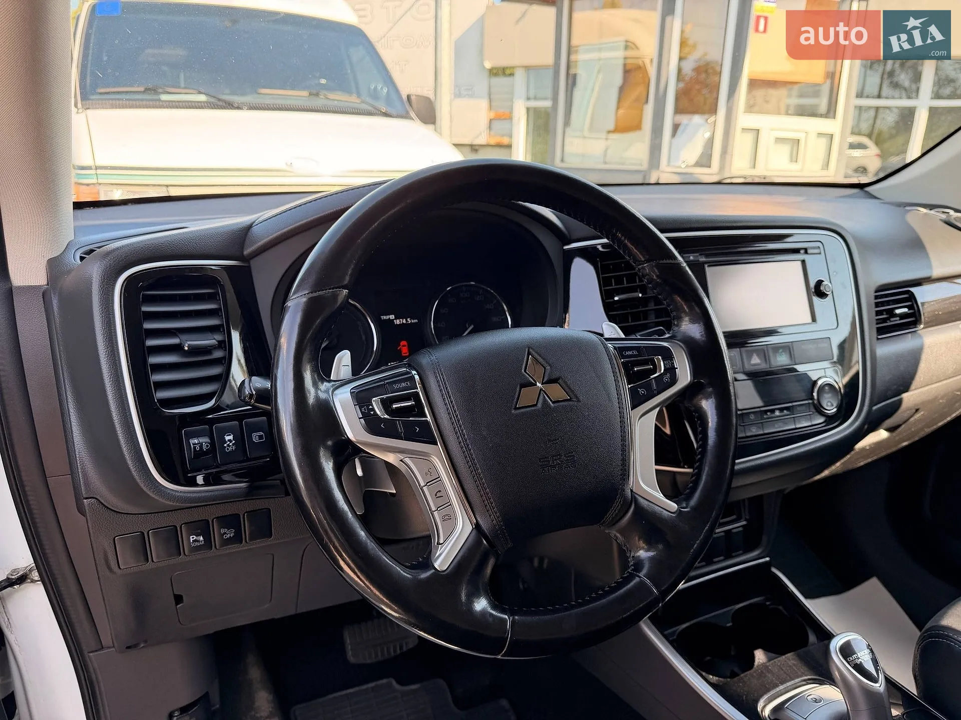 2016 Mitsubishi Outlander - мініатюра 16