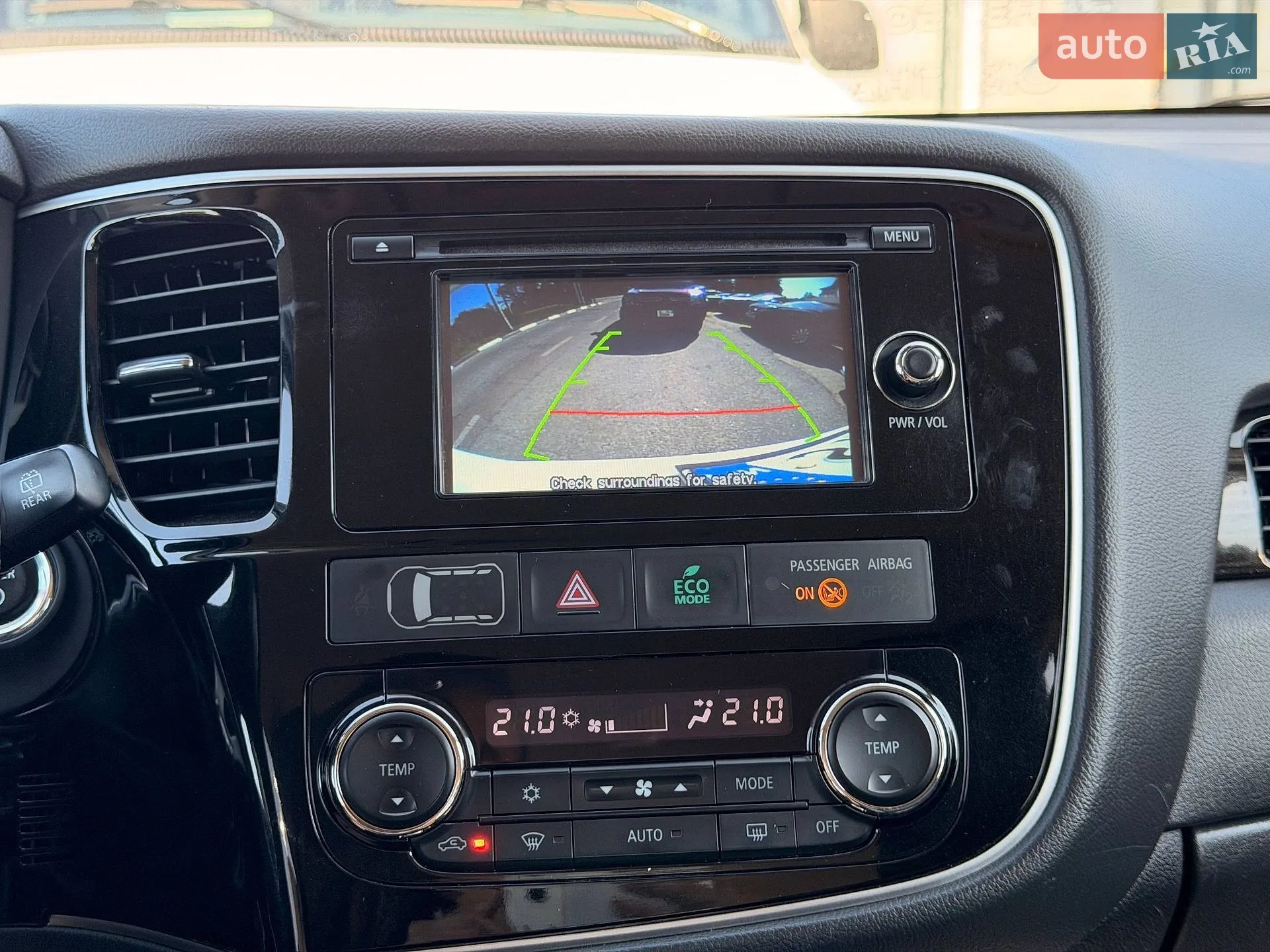 2016 Mitsubishi Outlander - мініатюра 18