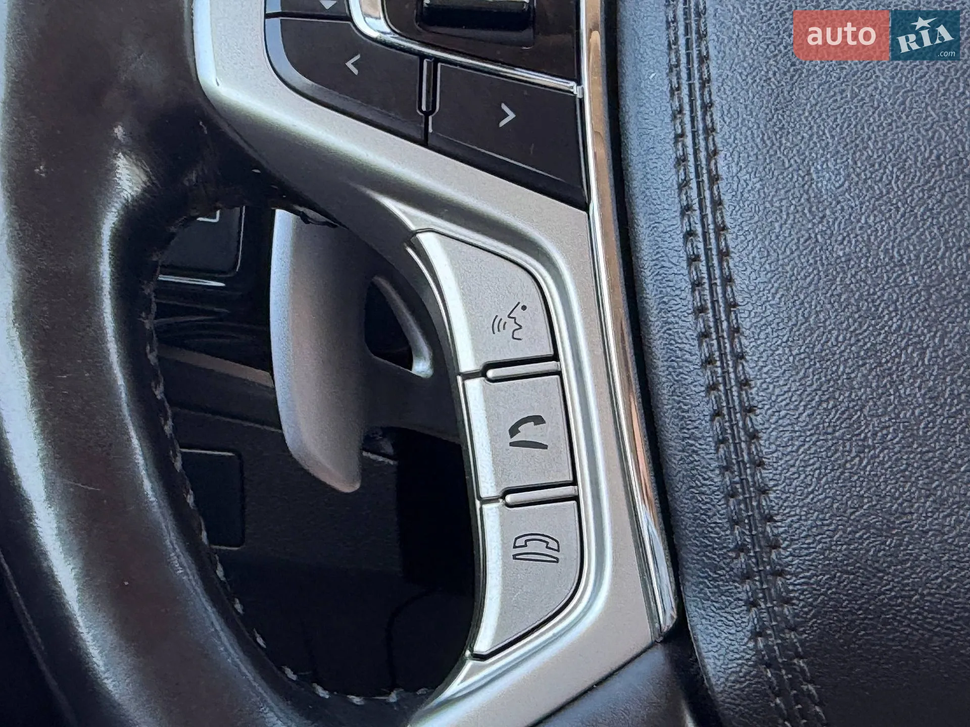 2016 Mitsubishi Outlander - мініатюра 27
