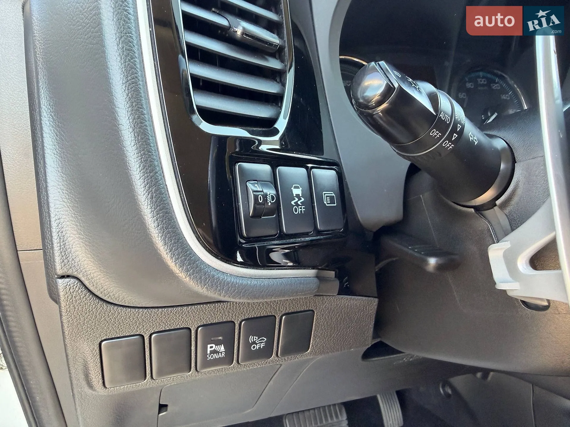 2016 Mitsubishi Outlander - мініатюра 33