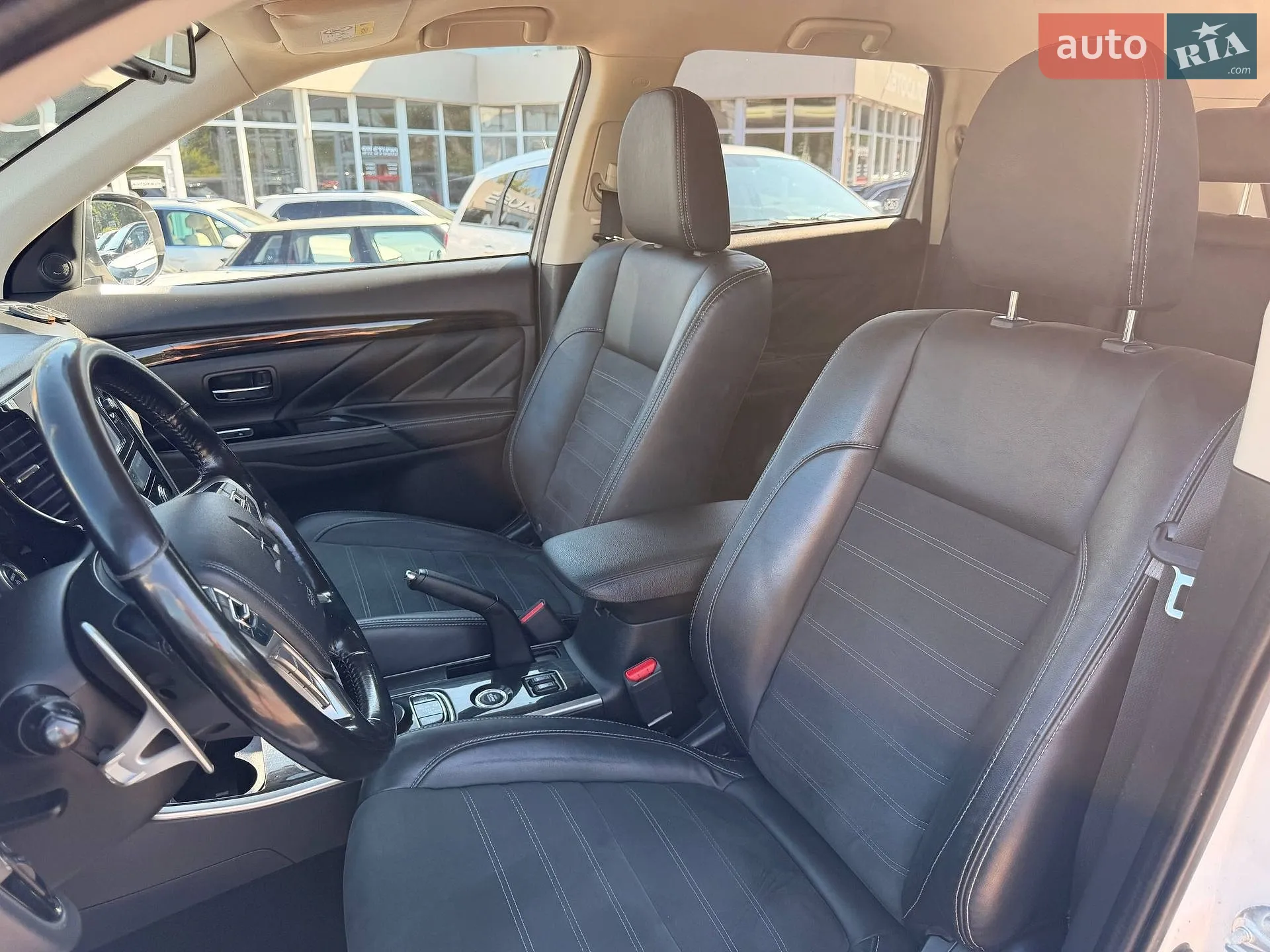 2016 Mitsubishi Outlander - мініатюра 9
