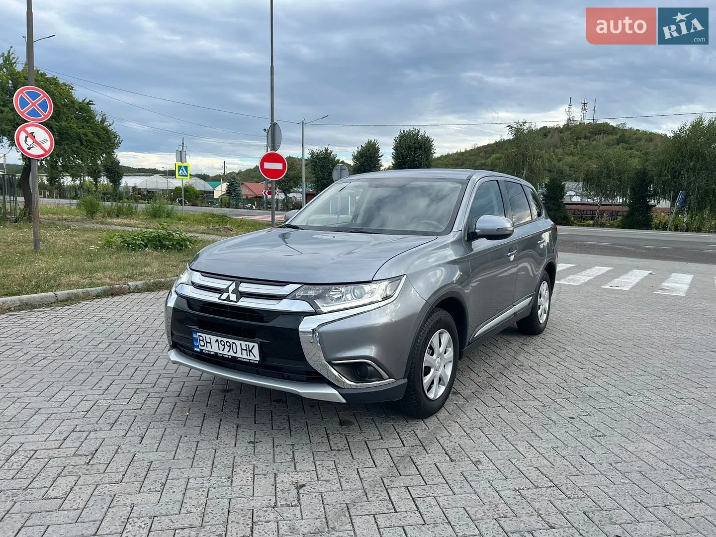 2017 Mitsubishi Outlander - мініатюра 3