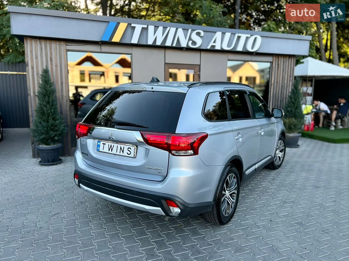 2016 Mitsubishi Outlander - мініатюра 18