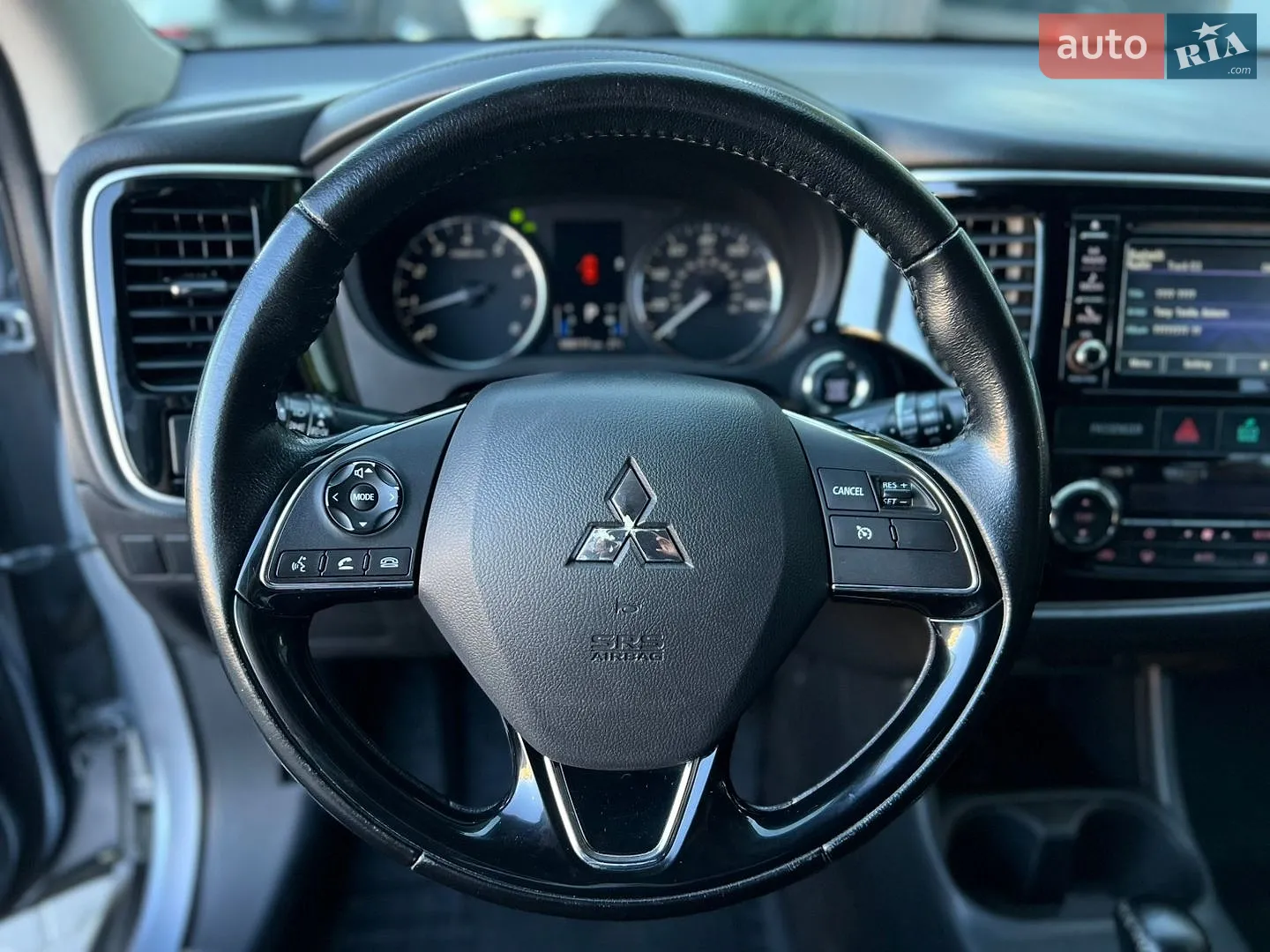 2016 Mitsubishi Outlander - мініатюра 29