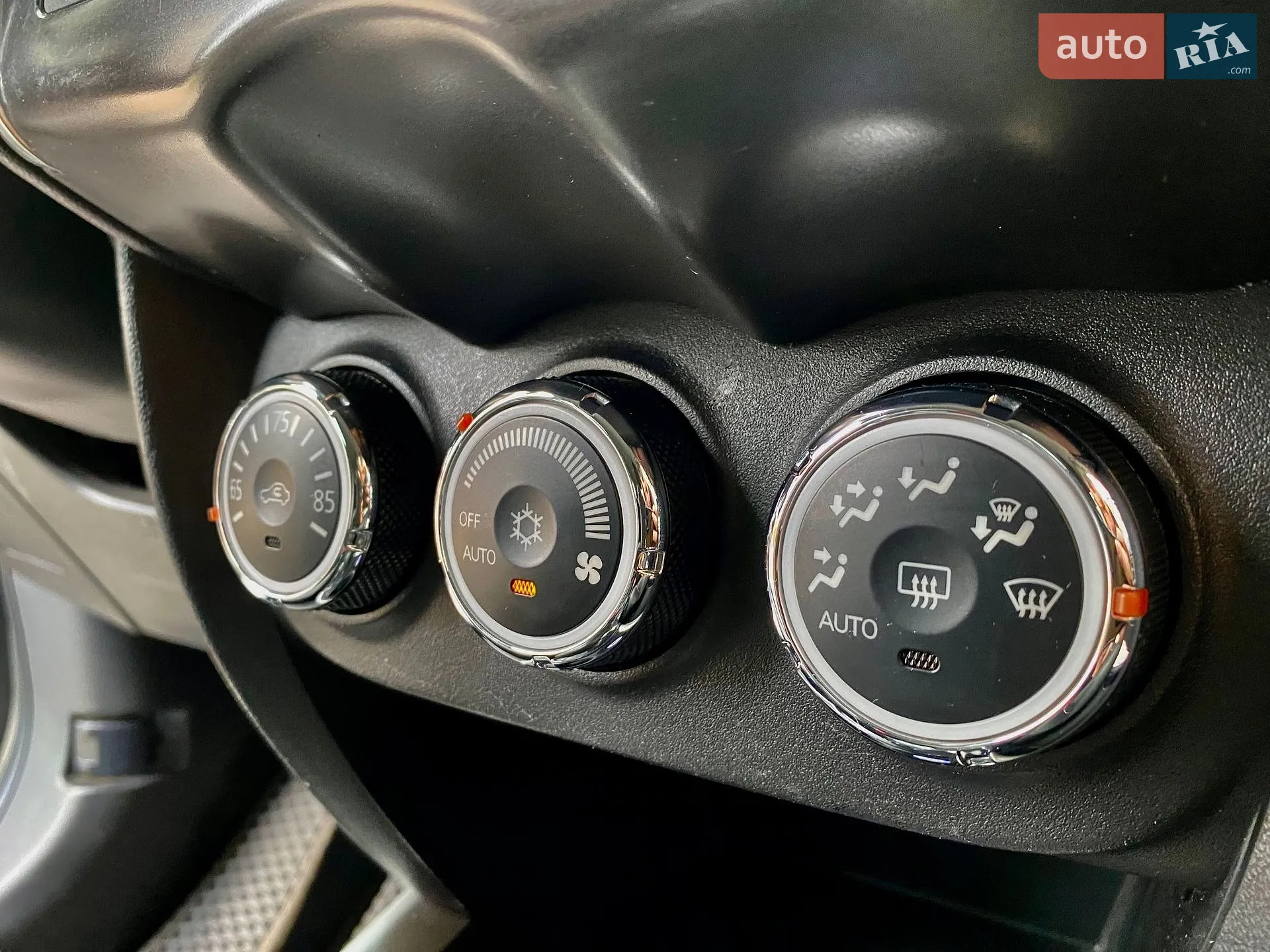 2013 Mitsubishi Outlander - мініатюра 42