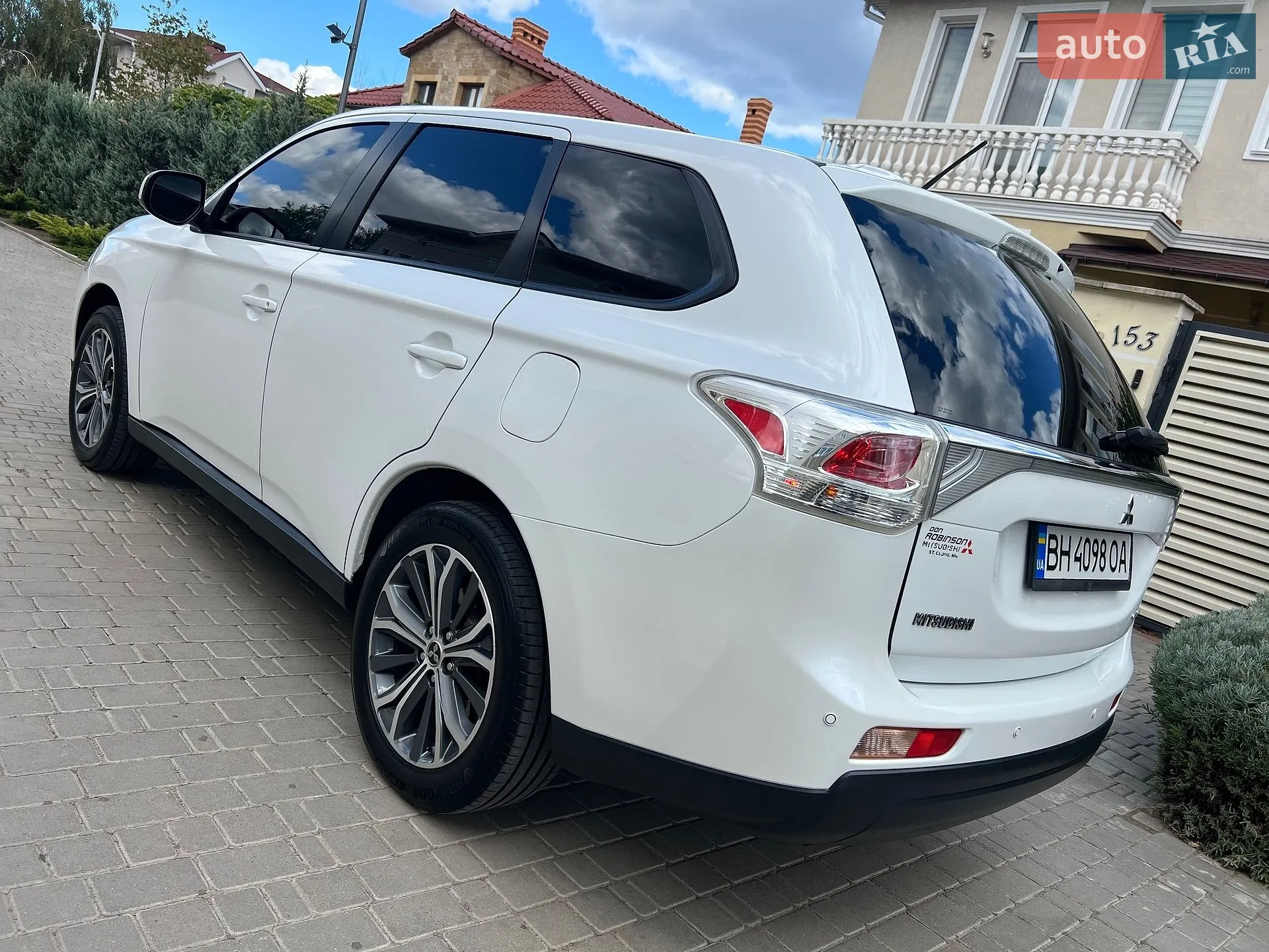 2013 Mitsubishi Outlander - мініатюра 10