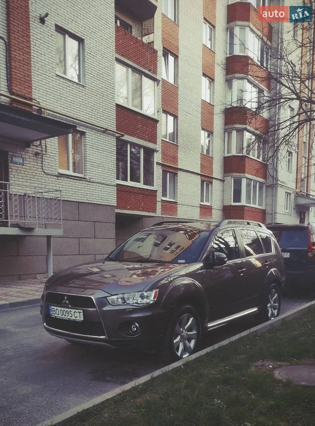 2010 Mitsubishi Outlander - мініатюра 12