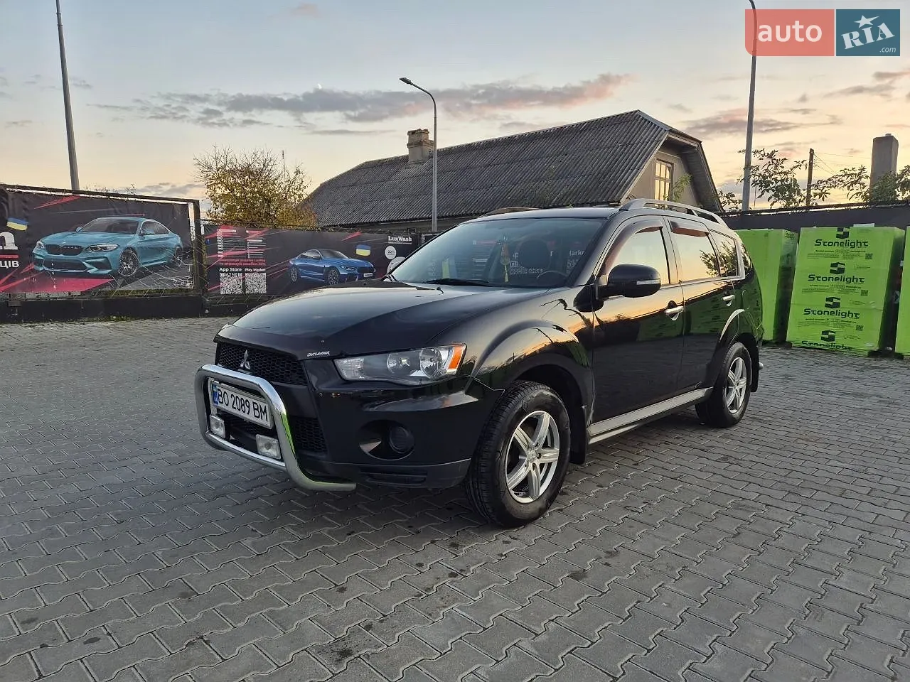 2011 Mitsubishi Outlander - фото 1