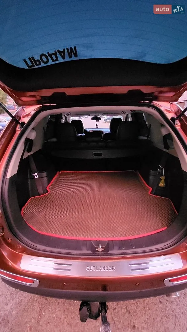 2013 Mitsubishi Outlander - мініатюра 18