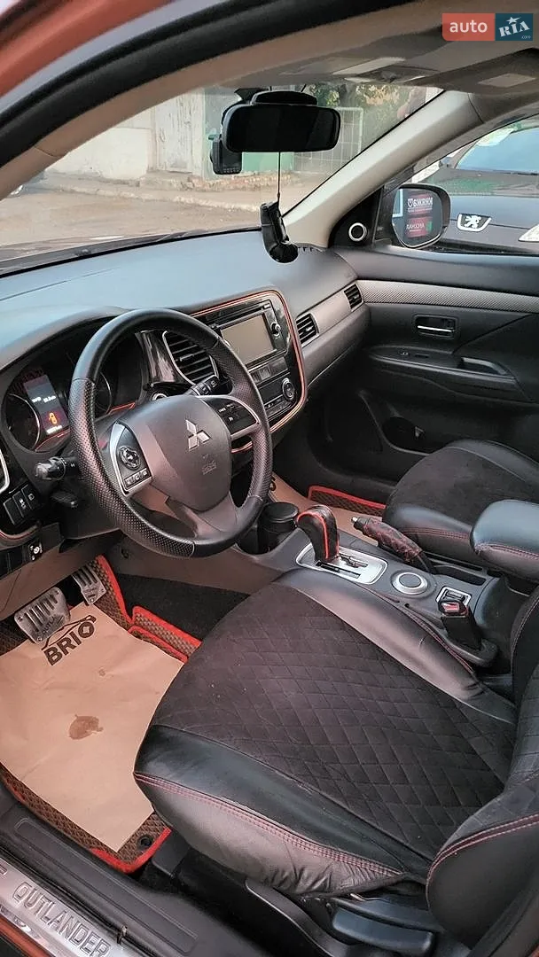 2013 Mitsubishi Outlander - мініатюра 21