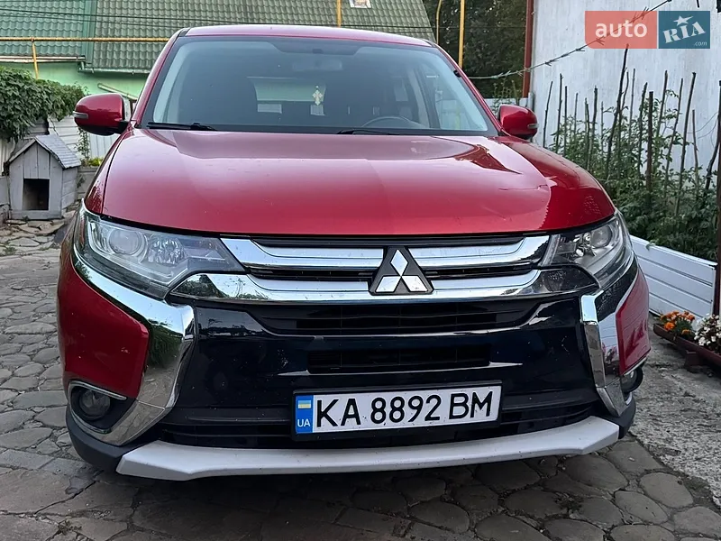 Mitsubishi Outlander 2015