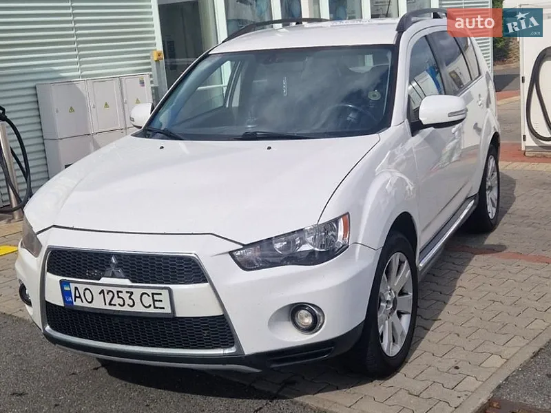 Mitsubishi Outlander 2010