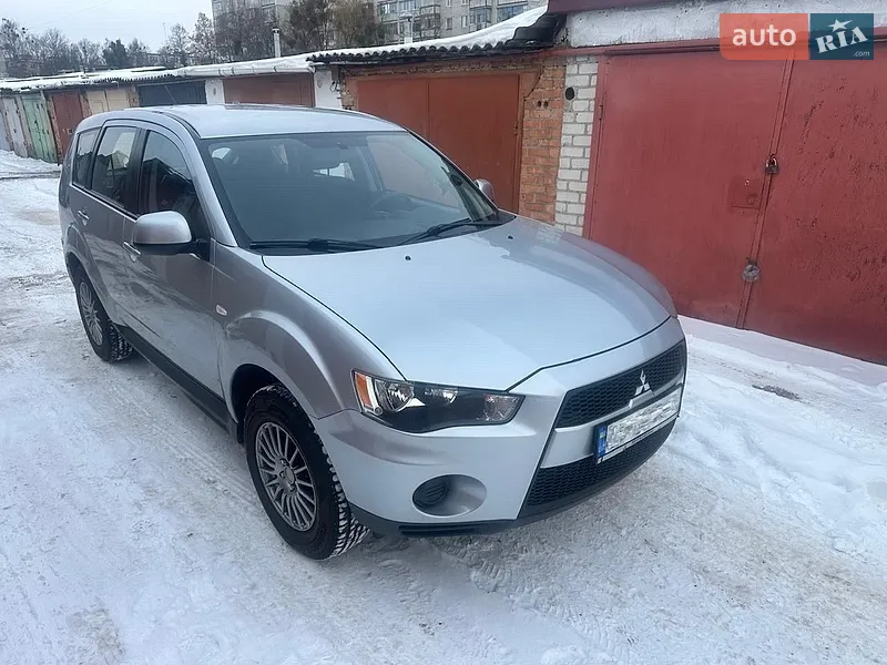 Mitsubishi Outlander