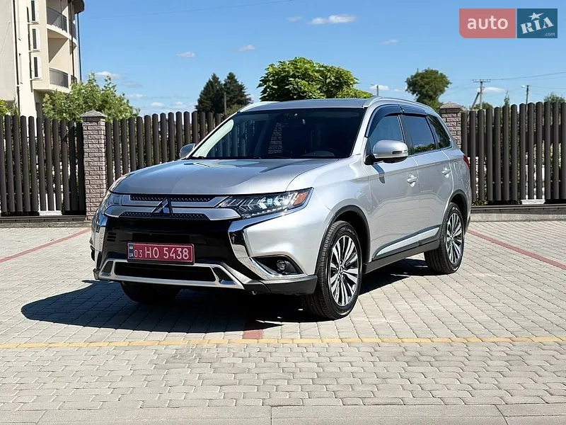 Mitsubishi Outlander