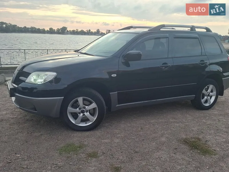 Mitsubishi Outlander