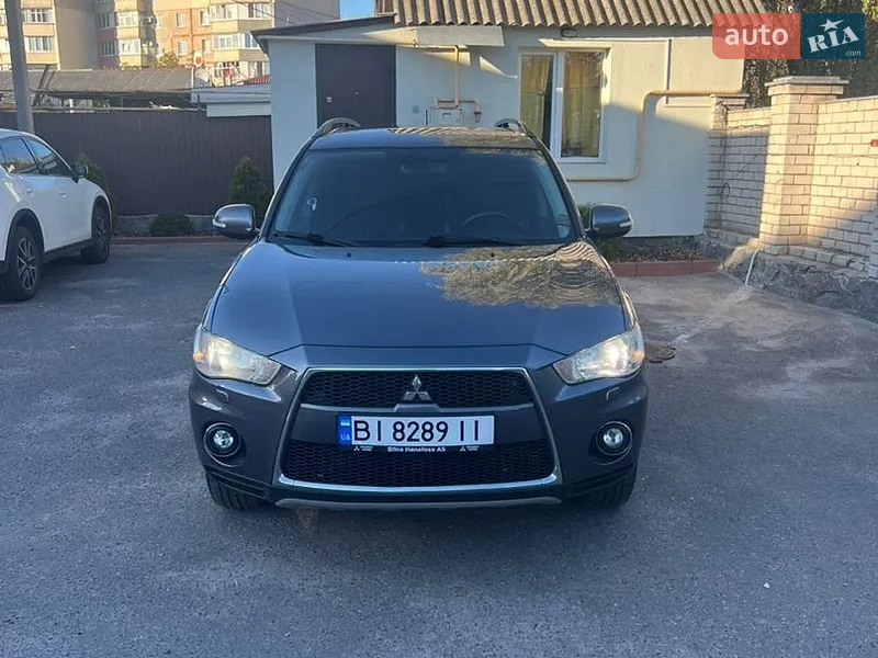 Mitsubishi Outlander