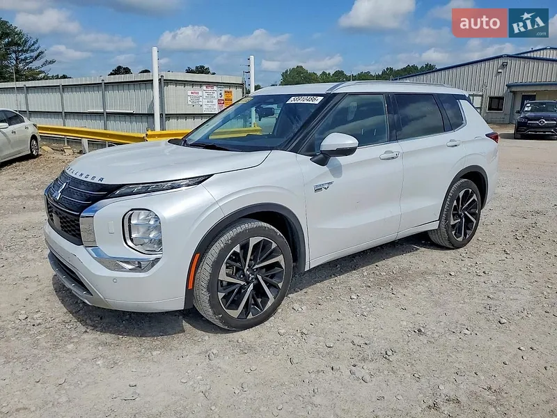 Mitsubishi Outlander 2023