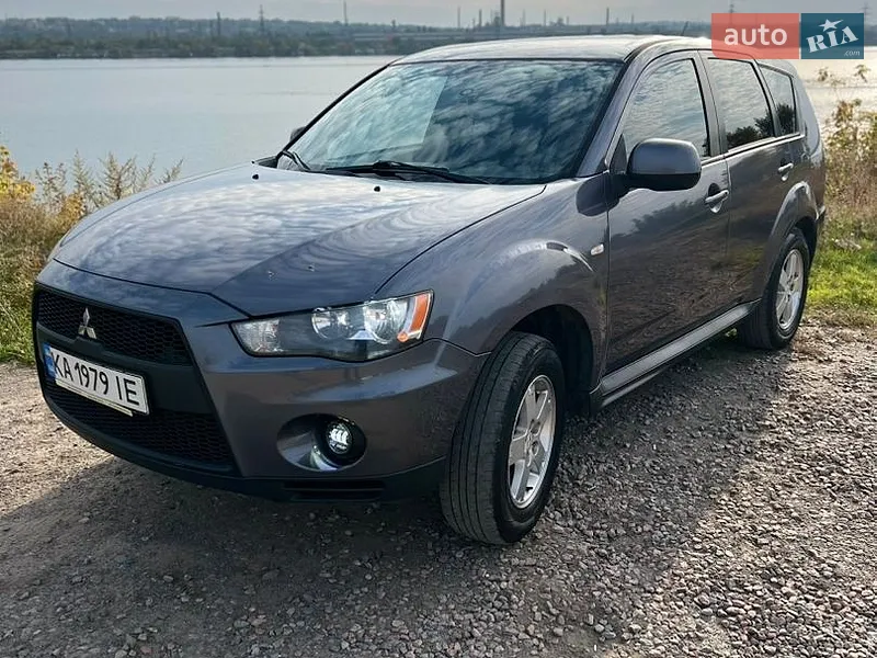 Mitsubishi Outlander 2010