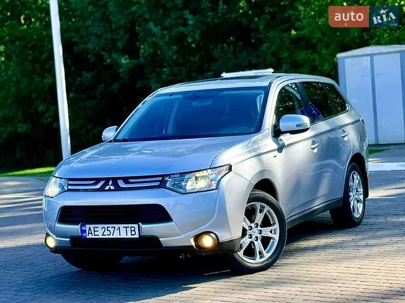 Mitsubishi Outlander 2013