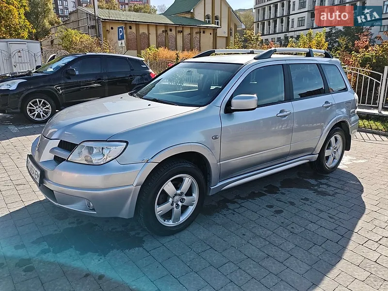 Mitsubishi Outlander