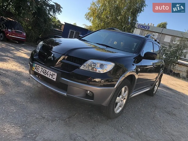 Mitsubishi Outlander