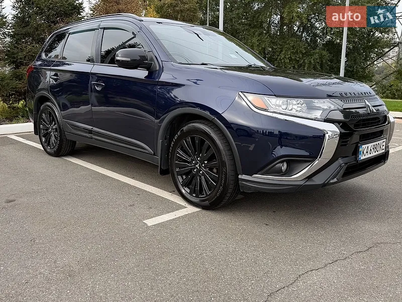 Mitsubishi Outlander