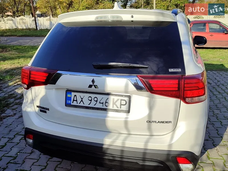 Mitsubishi Outlander
