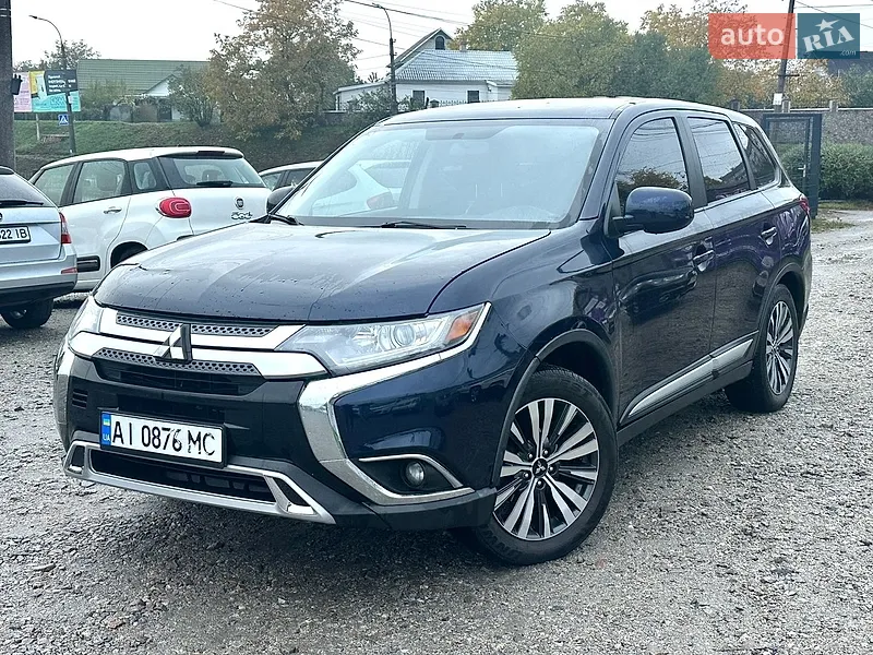 Mitsubishi Outlander