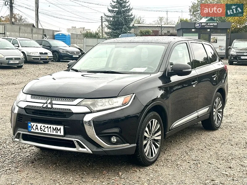Mitsubishi Outlander