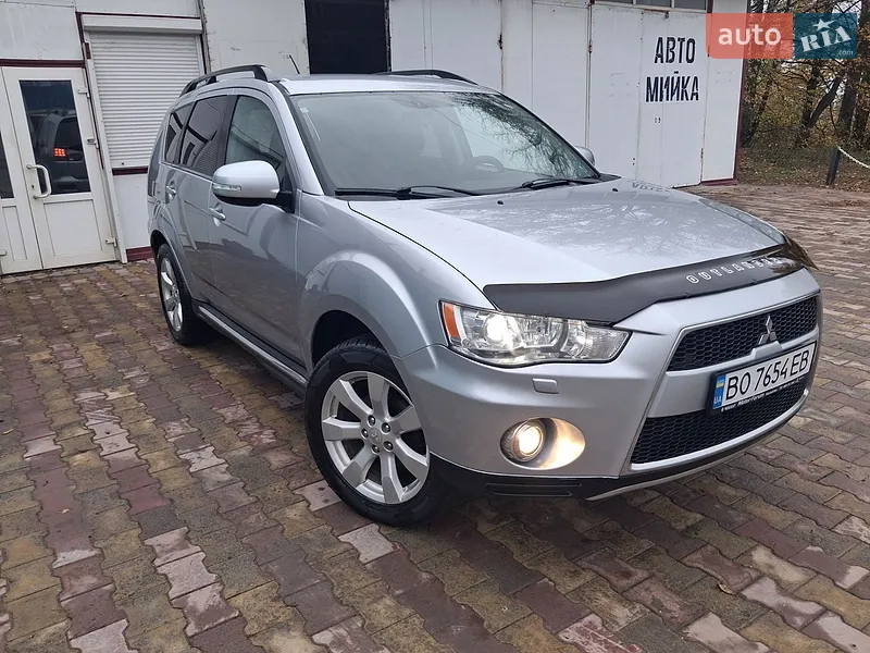 Mitsubishi Outlander