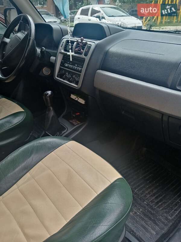 Внедорожник / Кроссовер Mitsubishi Pajero Pinin 2005 в Мукачево