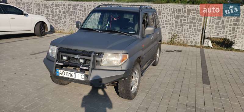 Mitsubishi Pajero Pinin 2005