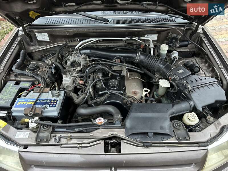 Позашляховик / Кросовер Mitsubishi Pajero Pinin 2002 в Миргороді