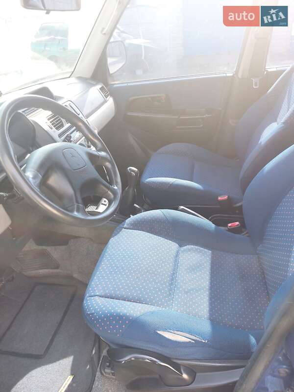 Внедорожник / Кроссовер Mitsubishi Pajero Pinin 2002 в Харькове