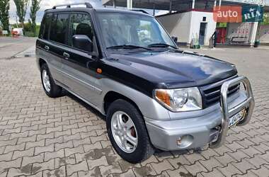Позашляховик / Кросовер Mitsubishi Pajero Pinin 2005 в 