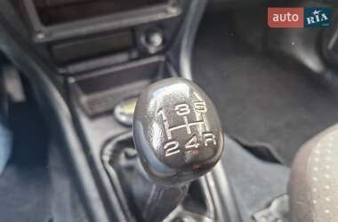 Позашляховик / Кросовер Mitsubishi Pajero Pinin 2005 в 