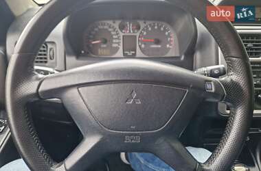 Позашляховик / Кросовер Mitsubishi Pajero Pinin 2005 в 