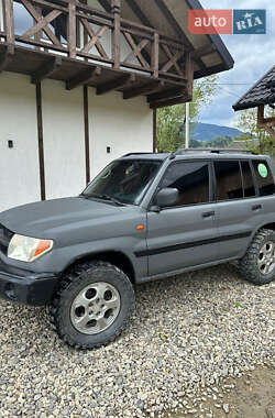 Внедорожник / Кроссовер Mitsubishi Pajero Pinin 2001 в Верховине