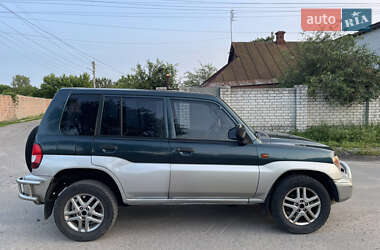 Позашляховик / Кросовер Mitsubishi Pajero Pinin 2002 в 