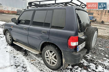 Внедорожник / Кроссовер Mitsubishi Pajero Pinin 2001 в 