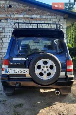 Внедорожник / Кроссовер Mitsubishi Pajero Pinin 1999 в 