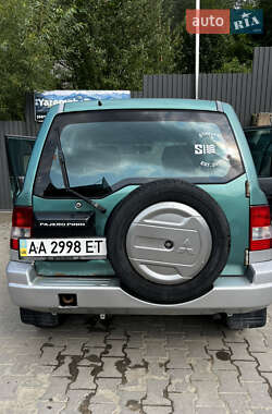 Внедорожник / Кроссовер Mitsubishi Pajero Pinin 2002 в 