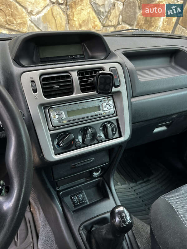 Позашляховик / Кросовер Mitsubishi Pajero Pinin 2002 в Рівному