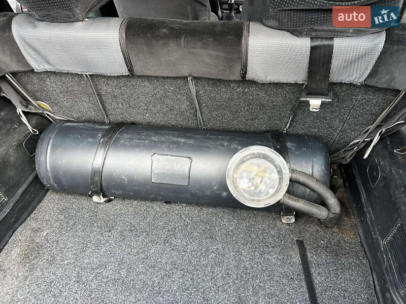 Позашляховик / Кросовер Mitsubishi Pajero Pinin 2002 в Рівному