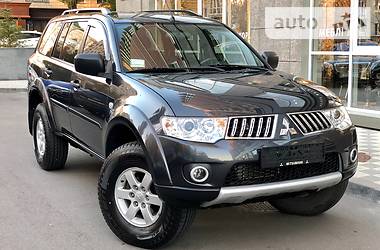 Позашляховик / Кросовер Mitsubishi Pajero Sport 2012 в Києві