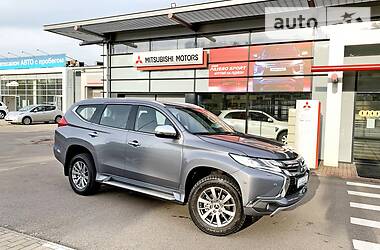 Mitsubishi Pajero Sport 2017