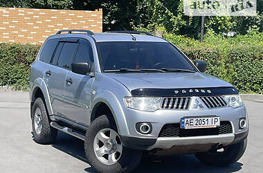 Mitsubishi Pajero Sport 2011