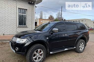 Внедорожник / Кроссовер Mitsubishi Pajero Sport 2012 в Житомире