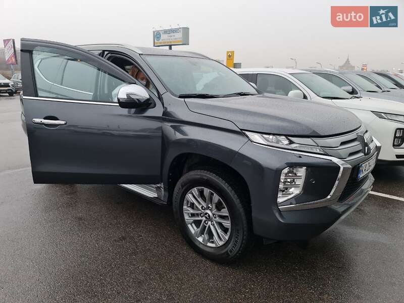 Внедорожник / Кроссовер Mitsubishi Pajero Sport 2020 в Киеве